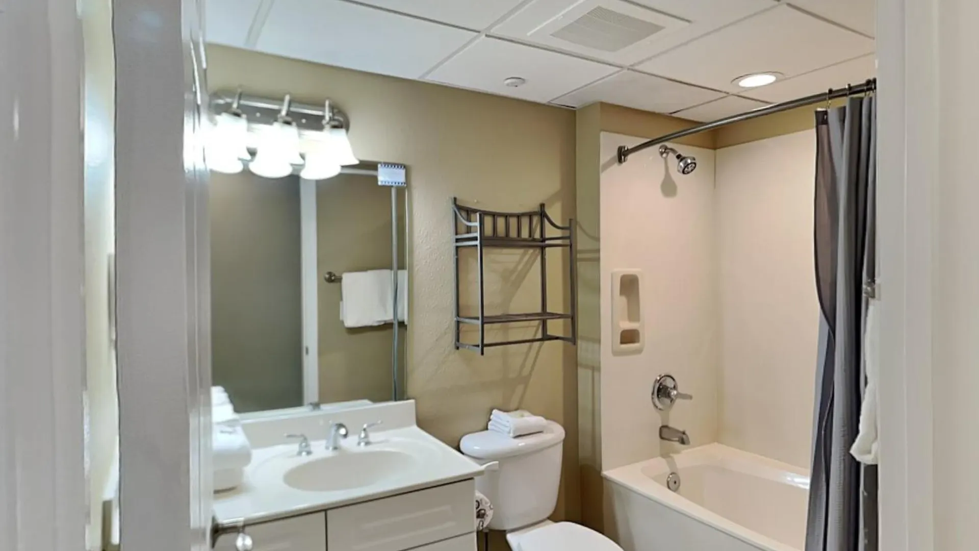 Emerald Beach 928 Panama City Beach Apartment